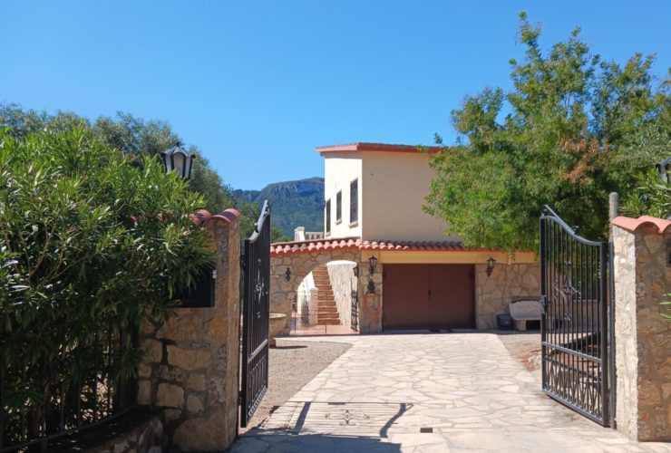A 6 km du centre d'Hospitalet belle villa individuelle en zone résidentielle
