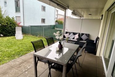 Charmant appartement traversant avec jardin