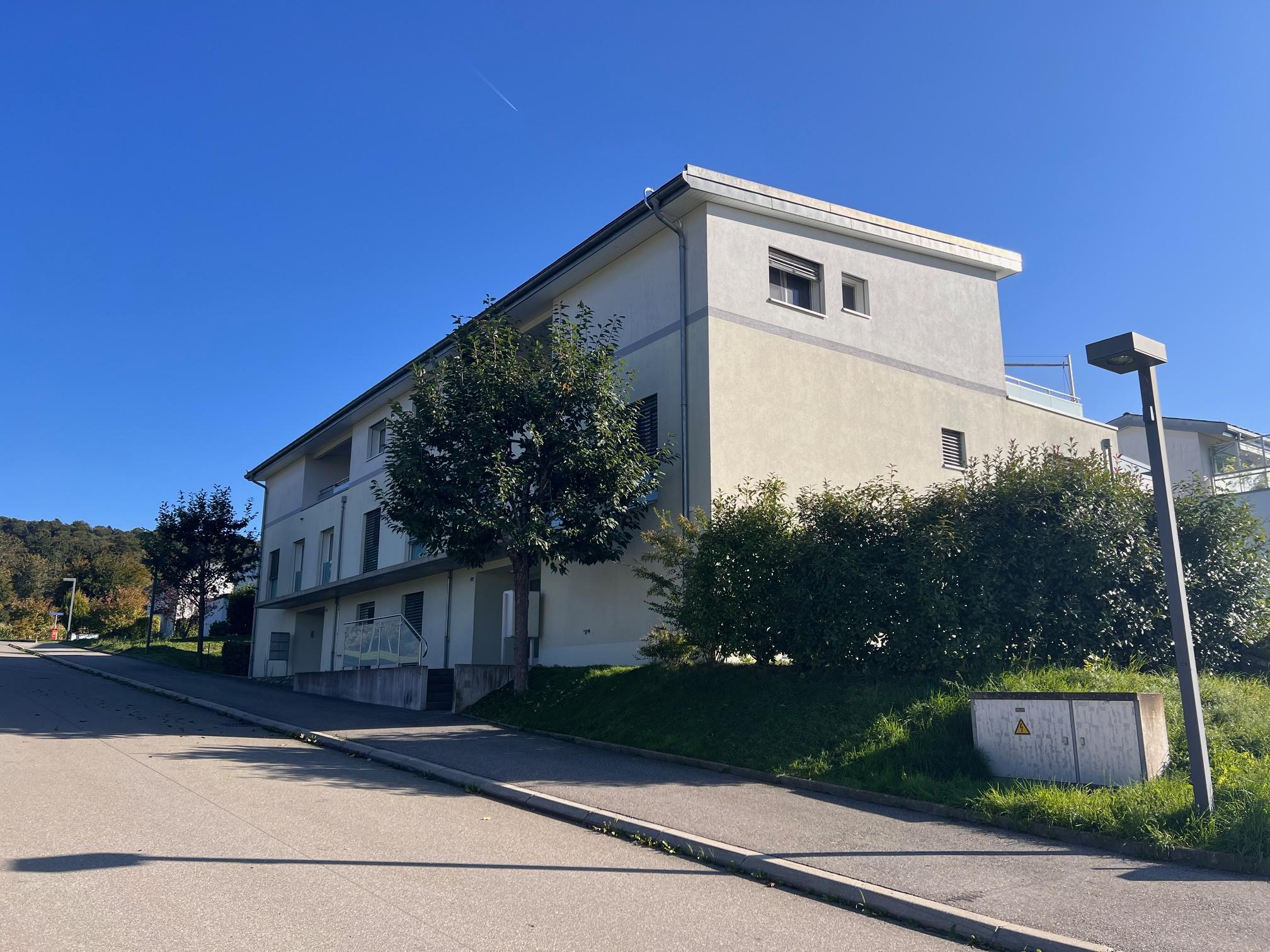 Charmant appartement traversant avec jardin